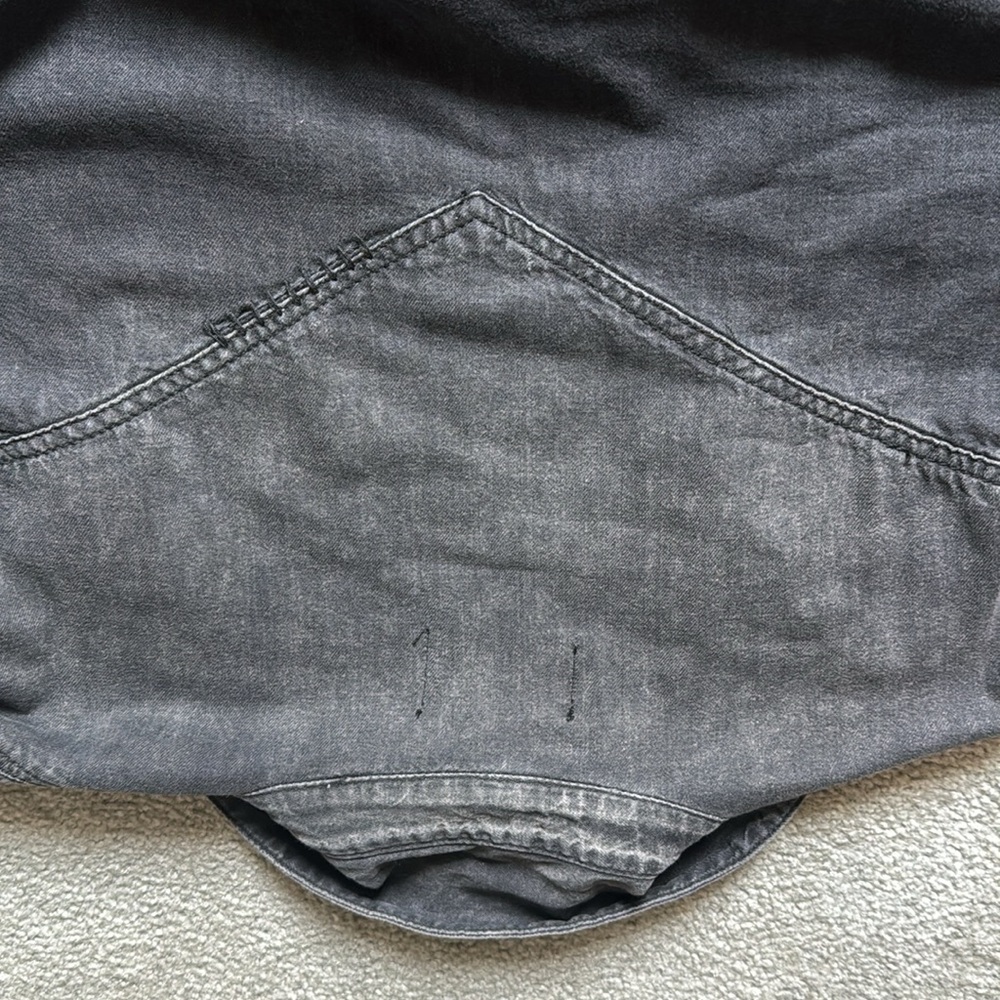 Disturbia Jacket - Picture 6 of 6